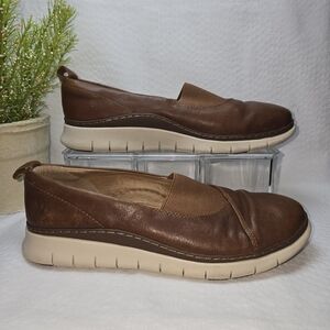 Vionic Brown Leather Loafers